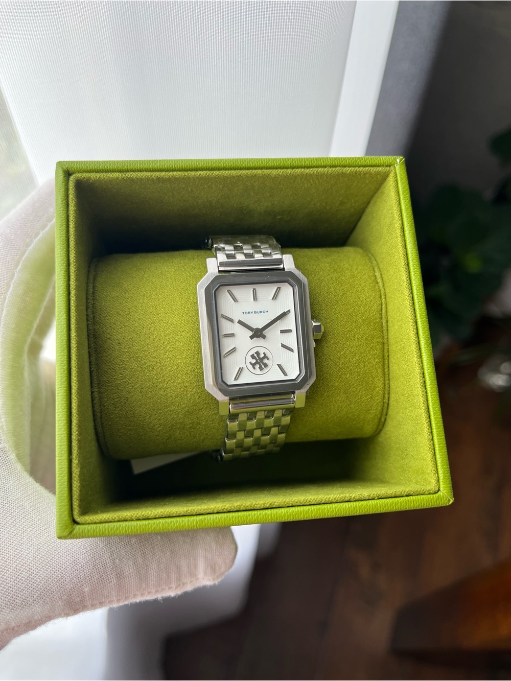 NEW Tory Burch Robinson Silver Tone Stainless Steel Quartz Women's Watch